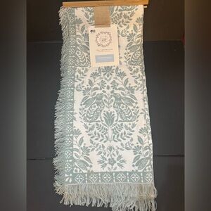 THE FARMHOUSE By Rachel Ashwell Spring/Easter Reversible Decorative Throw